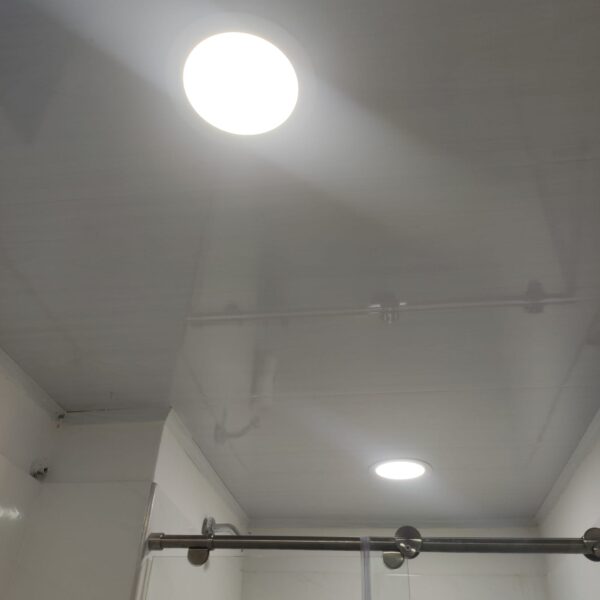 Lámpara LED Convencional 12W – Eficiencia y Durabilidad en tu Espacio